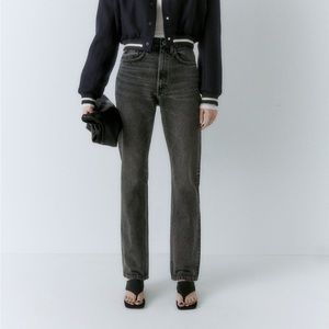 Zara - TRF Straight Jeans